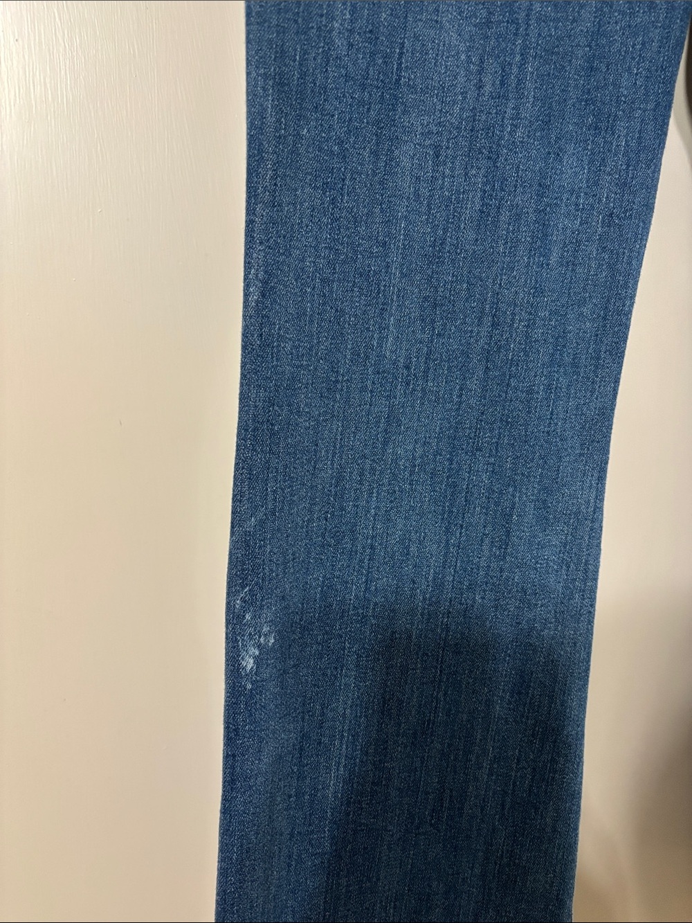 Signature by Levi Strauss Women's Boot Cut Jeans - Medium Blue Wash Mid Rise - Picture 3 of 6